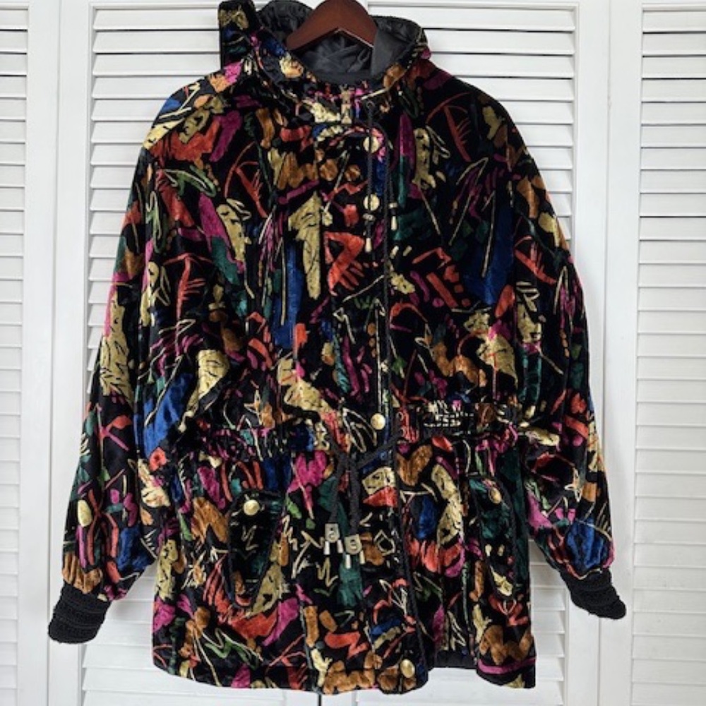 WOMEN'S VINTAGE SKEA PARIS/VAIL LUXURY WINTER SKI JACKET, SIZE: 10